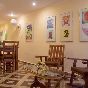 https://casa-3-torres-en-el-barrio-santiago-centro.hotelsmerida.org