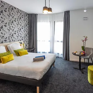 https://nemea-apparthotel-nice-riviera.fr-provencehotel.com