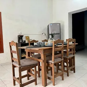 https://casita-azul-colonial-en-el-centro-de-mrida.hotelsmerida.org
