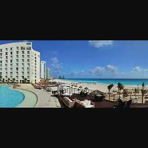 Sunset Royal ***** Cancún