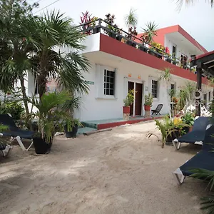 https://villas-roseliz.allrivieramayahotels.com